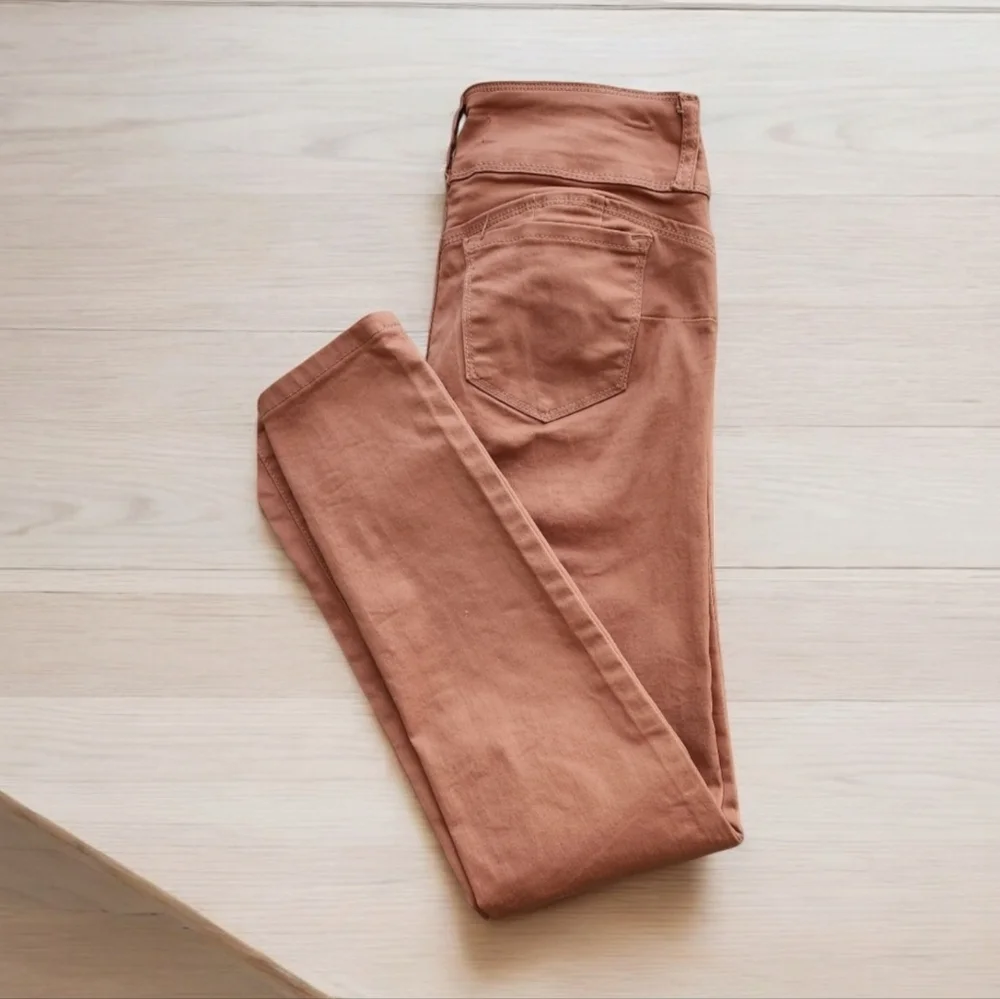 Wax Jean, Super Cute Pink Jeans - Picture 5 of 6